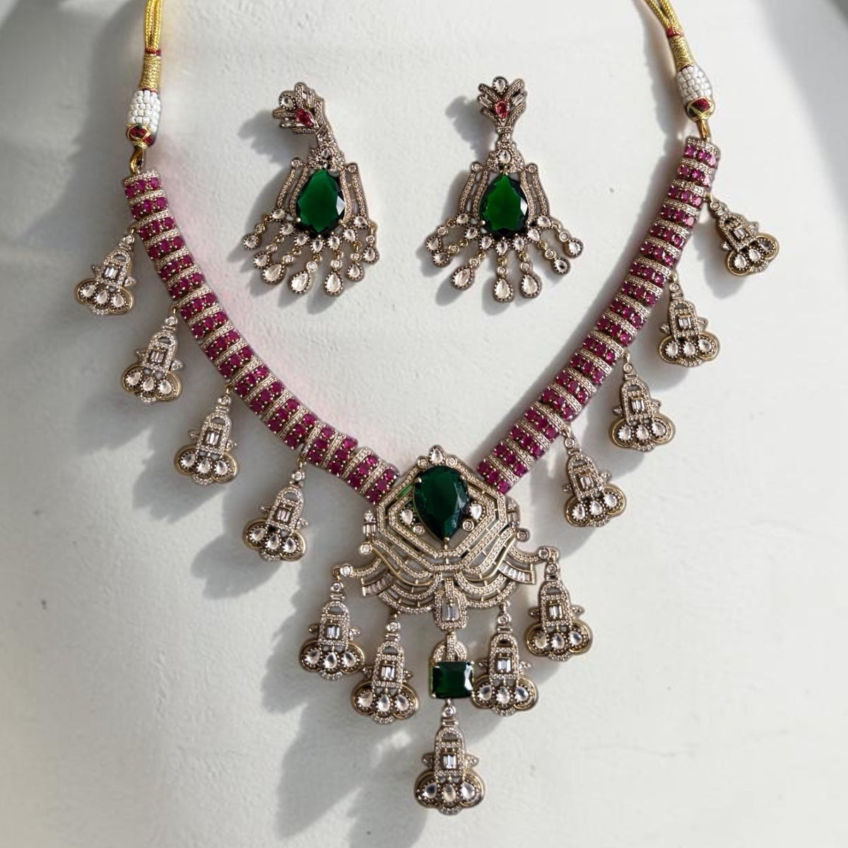 Emerald Empress Royal Set