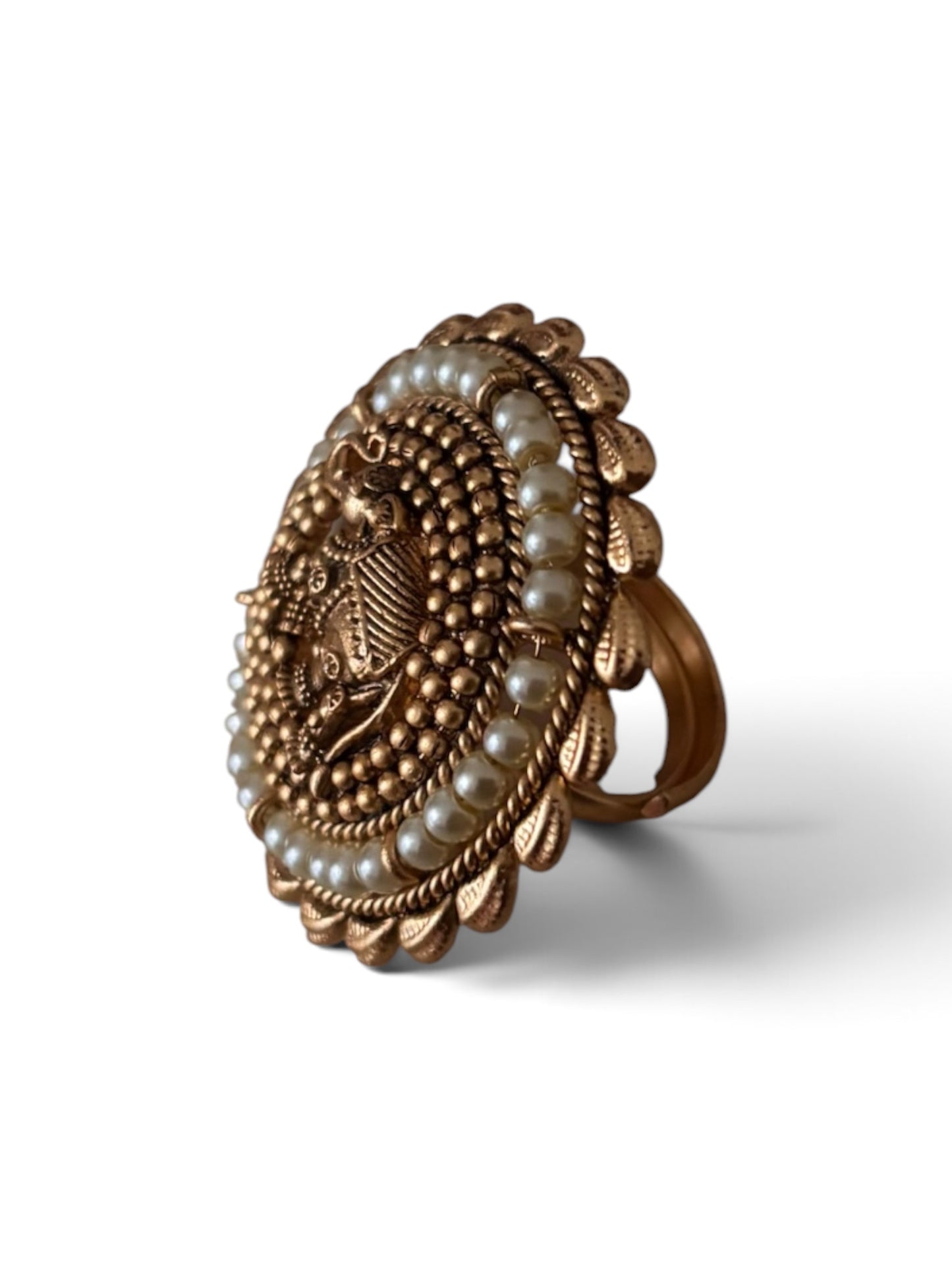 Suvarna Gaja Ring